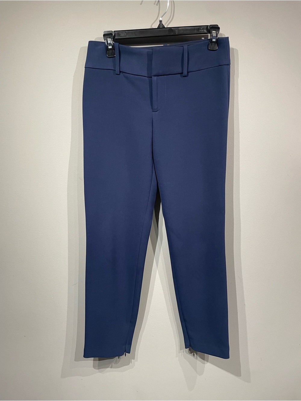 Alice + Olivia Navy Slim Ankle Trousers